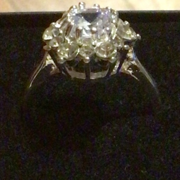 ❄️Hexagonal Snowflake Ring❄️ - Picture 4 of 4